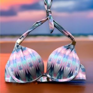 Victoria’s Secret Hottie Halter, and bikini bottoms 34A and Small Bottoms